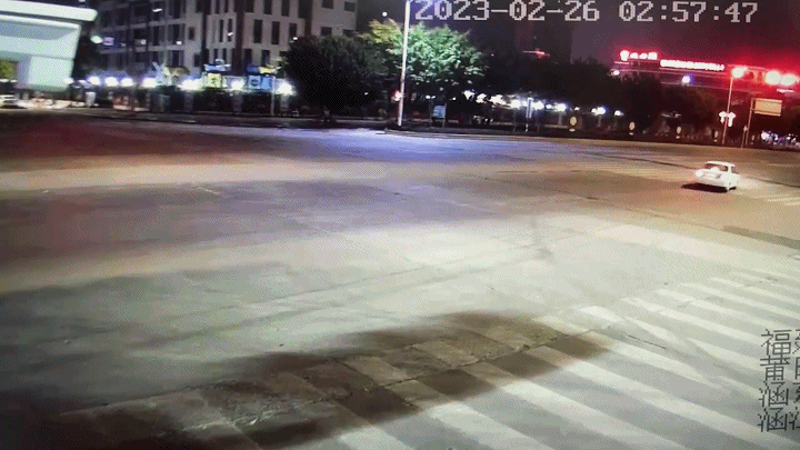 5fffdcf952a1d69a3108e8e2d6966180.gif